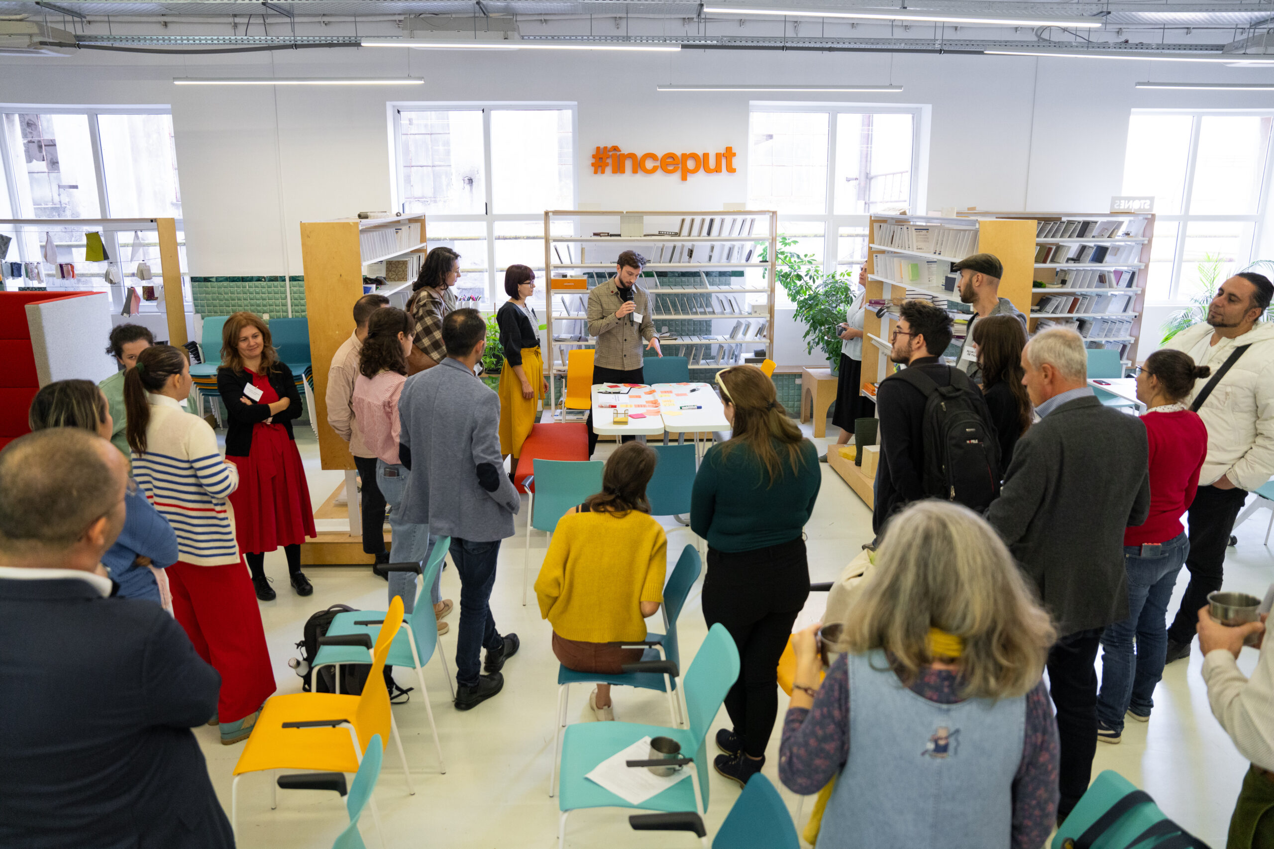 Foto eveniment: Cum extindem rețeaua de compostare comunitară în București? Foto credits: Alex Busuioceanu